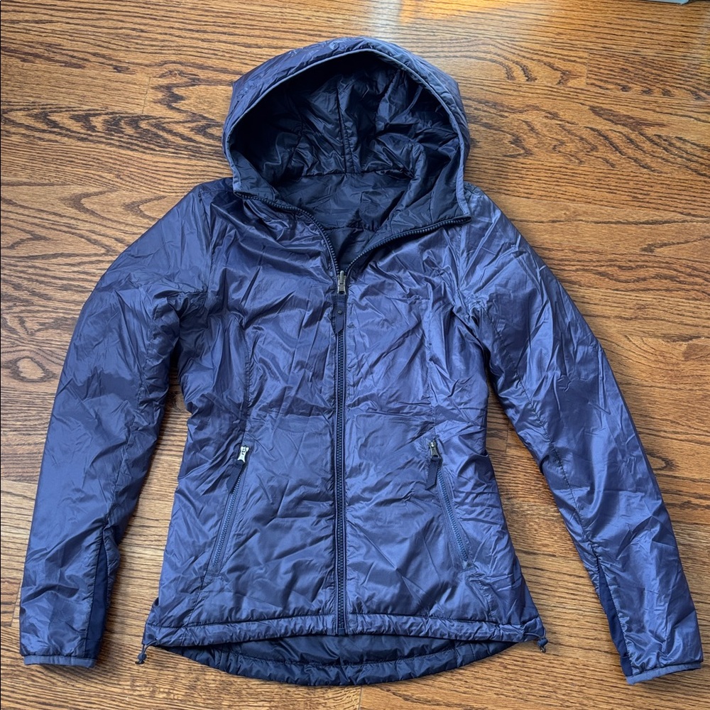 Lululemon Athletica Reversible Dark Blue/Purple  Hooded Puffer Jacket